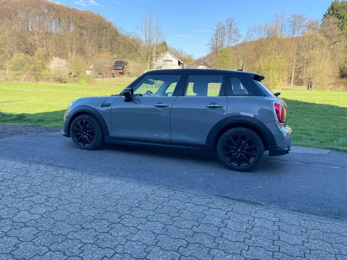 Gebraucht Mini Cooper 136 PS (100 kW) 2021 Grau Kleinwagen