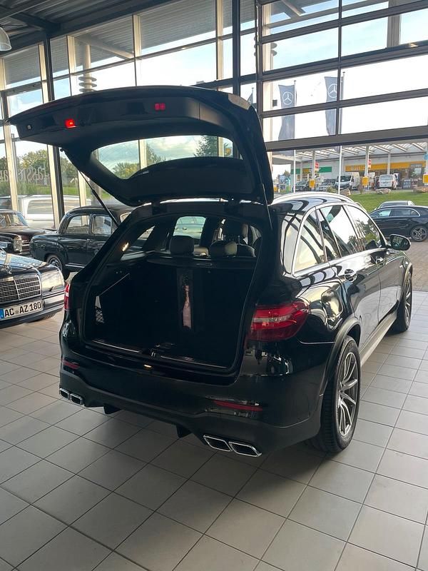 Gebraucht Mercedes GLC63 AMG 476 PS (350 kW) 2018 Schwarz SUV
