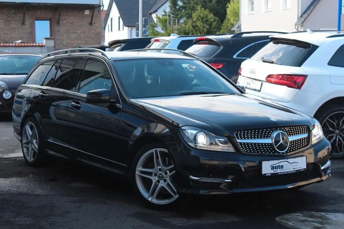 Gebraucht Mercedes C350 AMG line 306 PS (225 kW) 2012 Schwarz Kombi