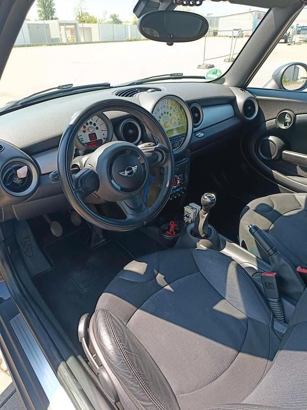 Second-hand Mini One Cabriolet 101 CP (74 kW) 2013 Maro Cabrio