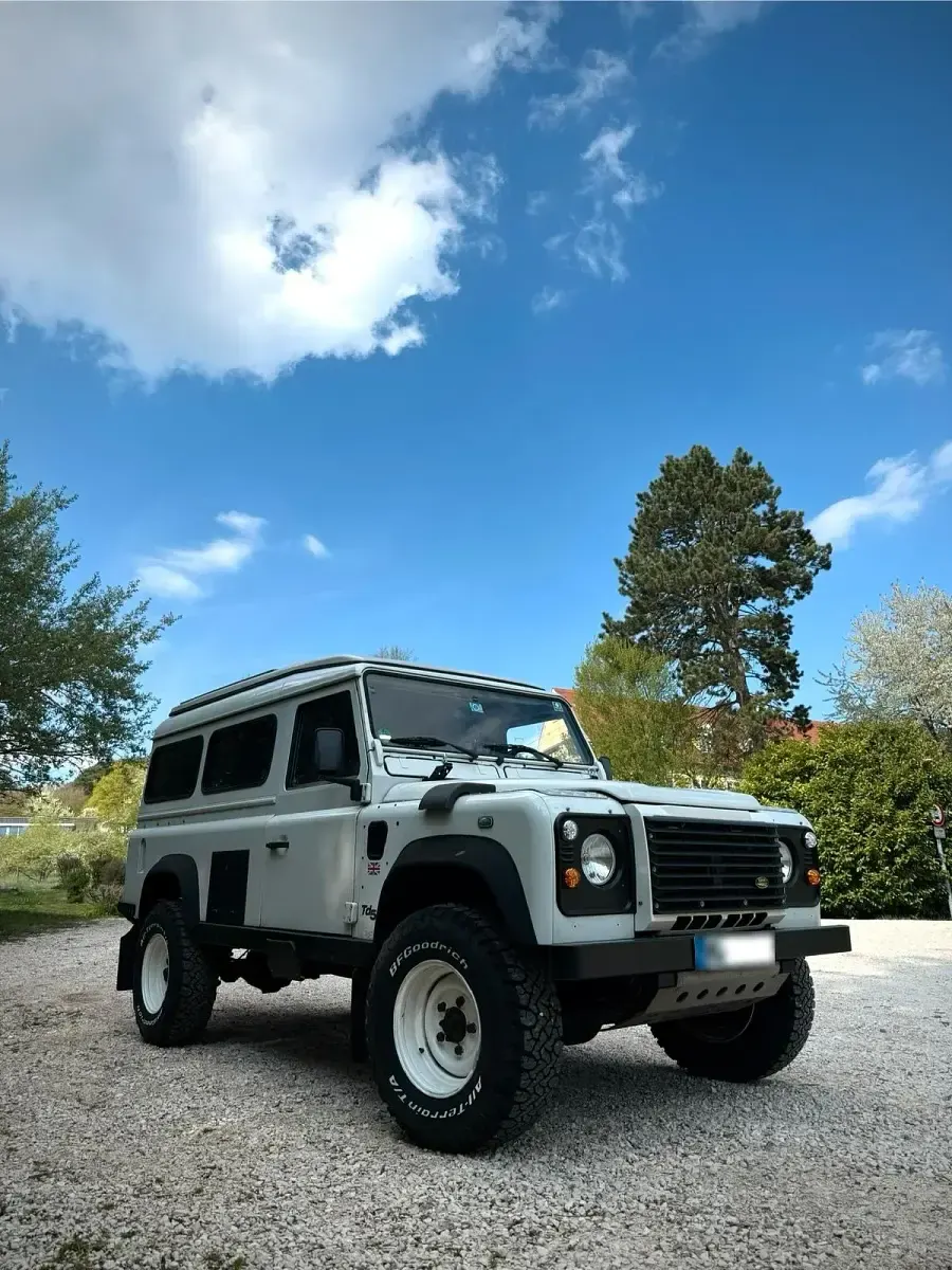 Gebraucht Land Rover Defender 122 PS (89 kW) 2001 Weiß SUV