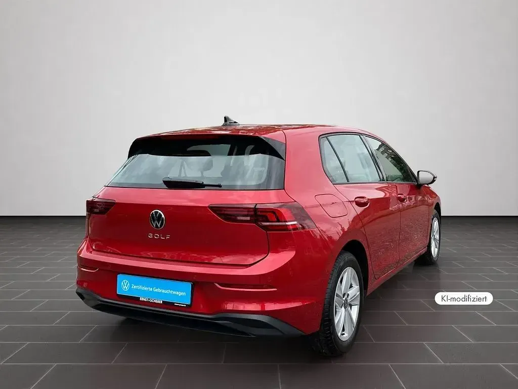Gebraucht VW Golf VIII Life 116 PS (85 kW) 2025 Kings red metallic Limousine