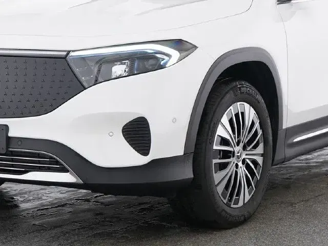 Gebraucht Mercedes EQB250 139 kW (190 PS) 2025 SUV