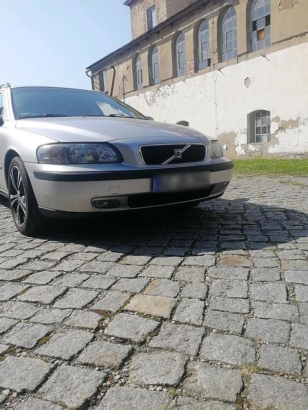 Gebraucht Volvo V70 140 PS (102 kW) 2001 Silber Kombi