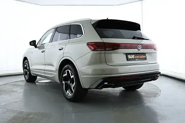 Gebraucht VW Touareg IQ Drive 231 PS (169 kW) 2025 Beige SUV