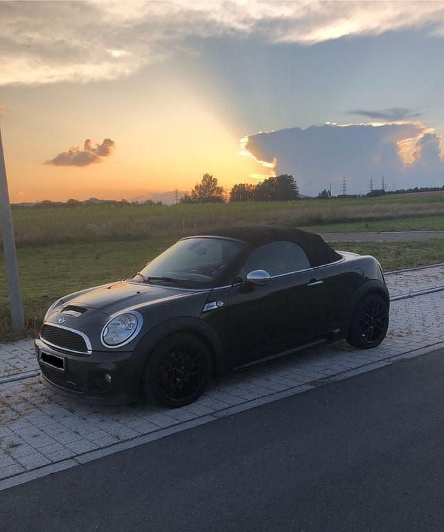 Grau Gebraucht 2011 Mini John Cooper Works Cabriolet Cabrio | 12.500 € (Fairer Preis) - Bild 1/4