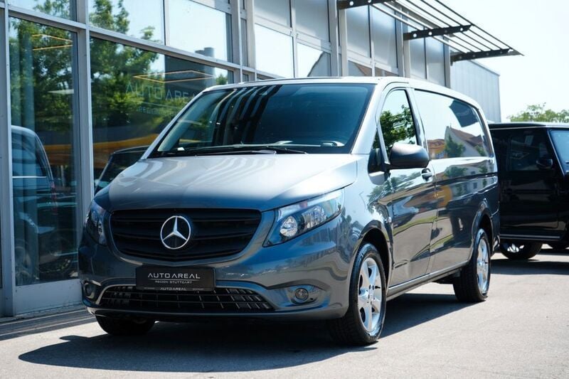 Grau Gebraucht 2021 Mercedes Vito Van / Kleinbus | 26.990 € (Guter Preis) - Bild 1/4