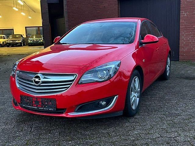 Gebraucht Opel Insignia Edition 131 PS (96 kW) 2013 Rot Limousine