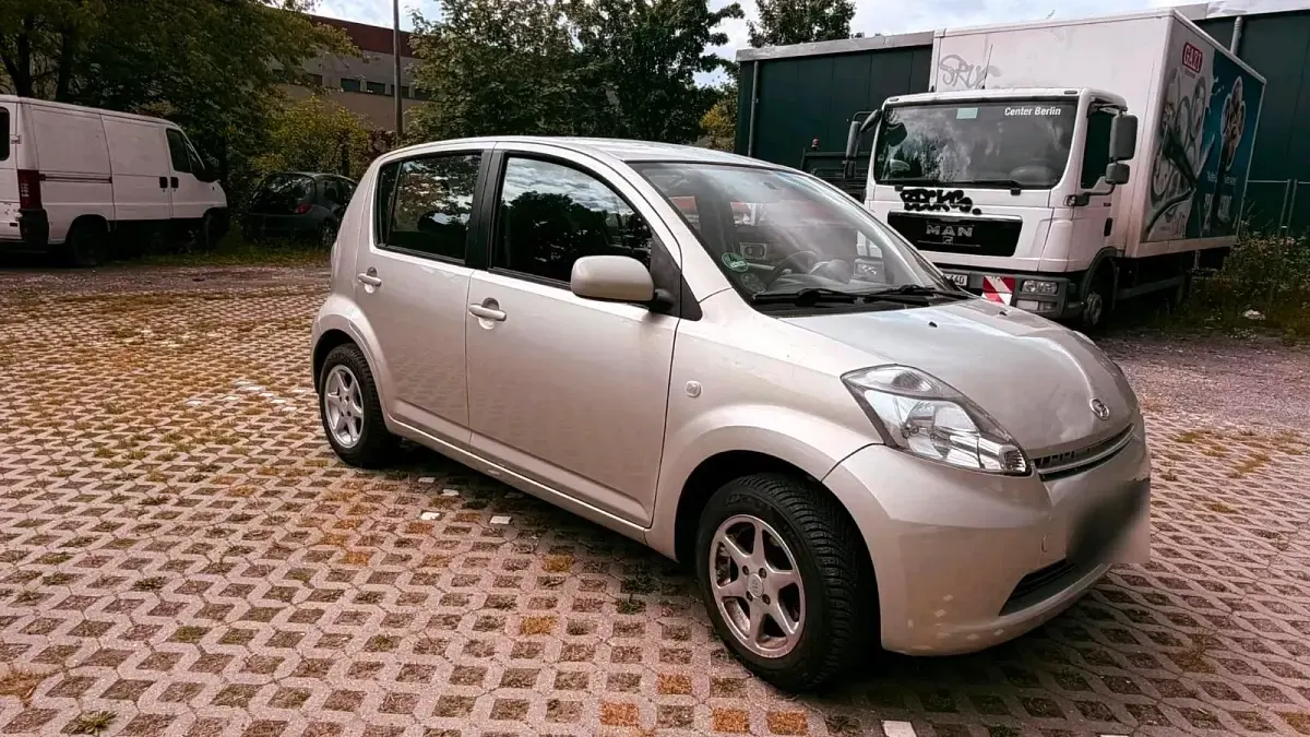 Gebraucht Daihatsu Sirion 91 PS (66 kW) 2007 Gelb Kleinwagen
