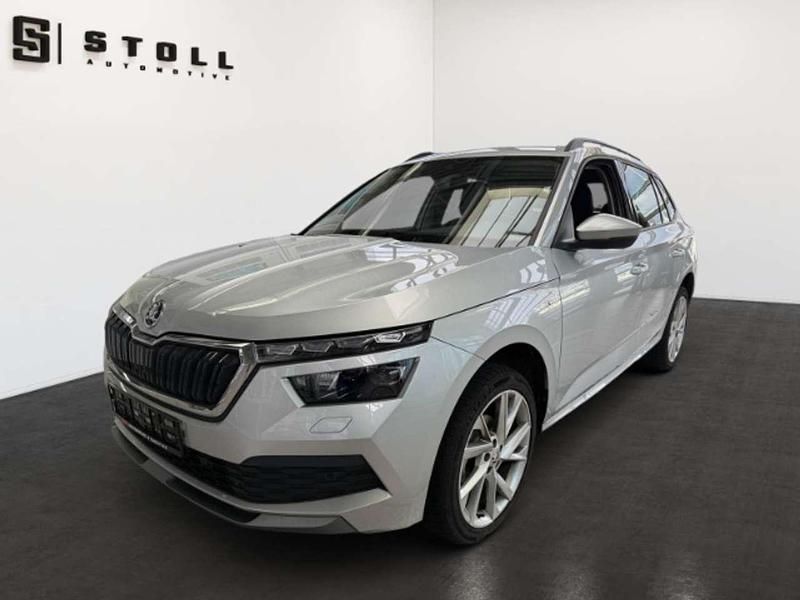 Silber Gebraucht 2023 Skoda Kamiq Tour SUV | 31.990 € (Teuer) - Bild 1/4