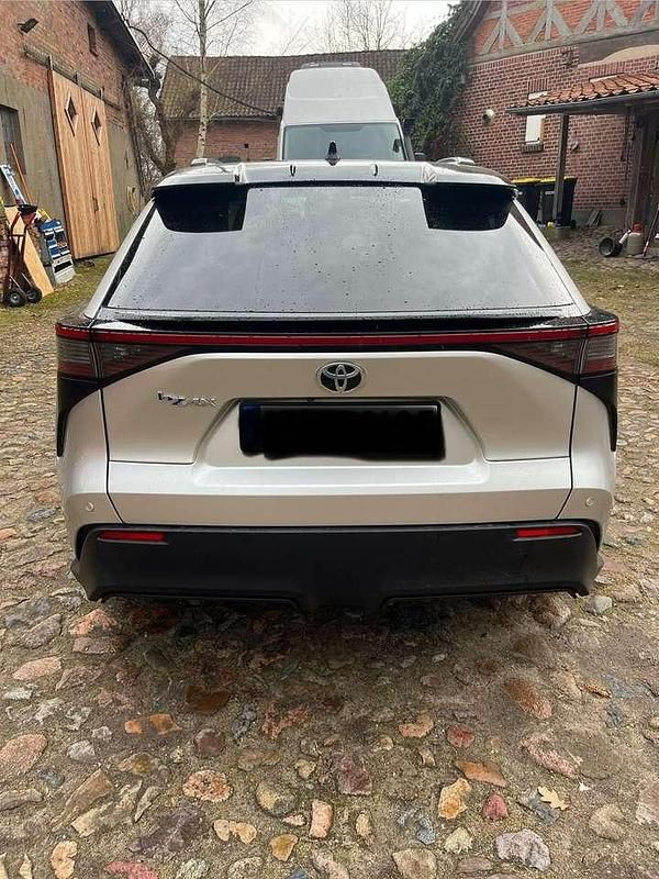 Gebraucht Toyota bZ4X Lounge 150 kW (204 PS) 2024 SUV