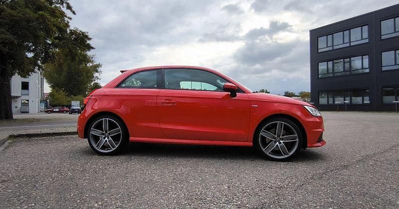 Gebraucht Audi A1 S-Line 192 PS (141 kW) 2015 Rot Kleinwagen