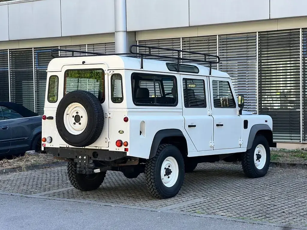 Gebraucht Land Rover Defender 122 PS (89 kW) 2006 Weiß Kombi