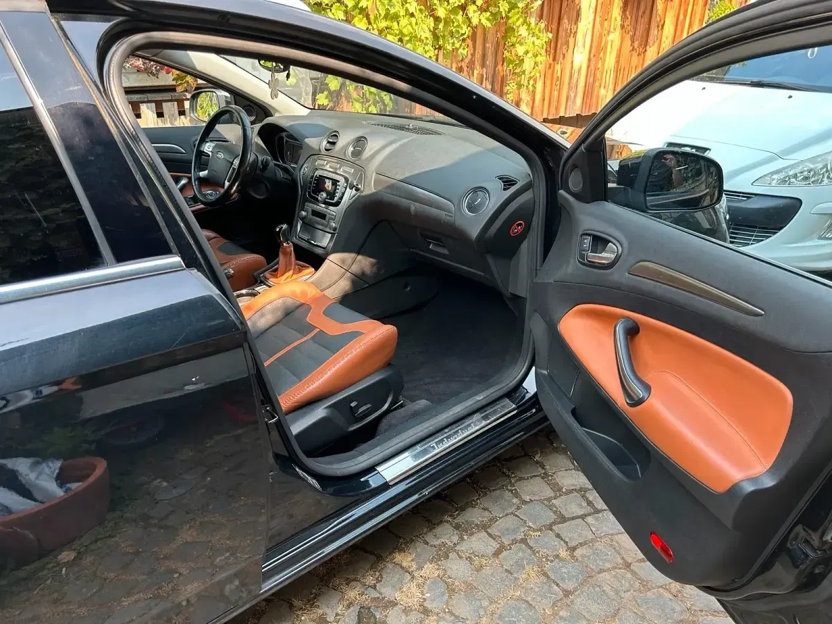 Gebraucht Ford Mondeo 145 PS (106 kW) 2008 Schwarz Kombi