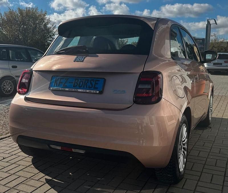 Gebraucht Fiat 500e 86 kW (118 PS) 2023 Kleinwagen