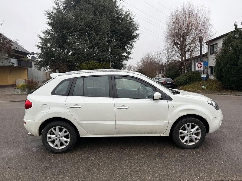 Gebraucht Renault Koleos Dynamique 150 PS (110 kW) 2010 Weiß SUV