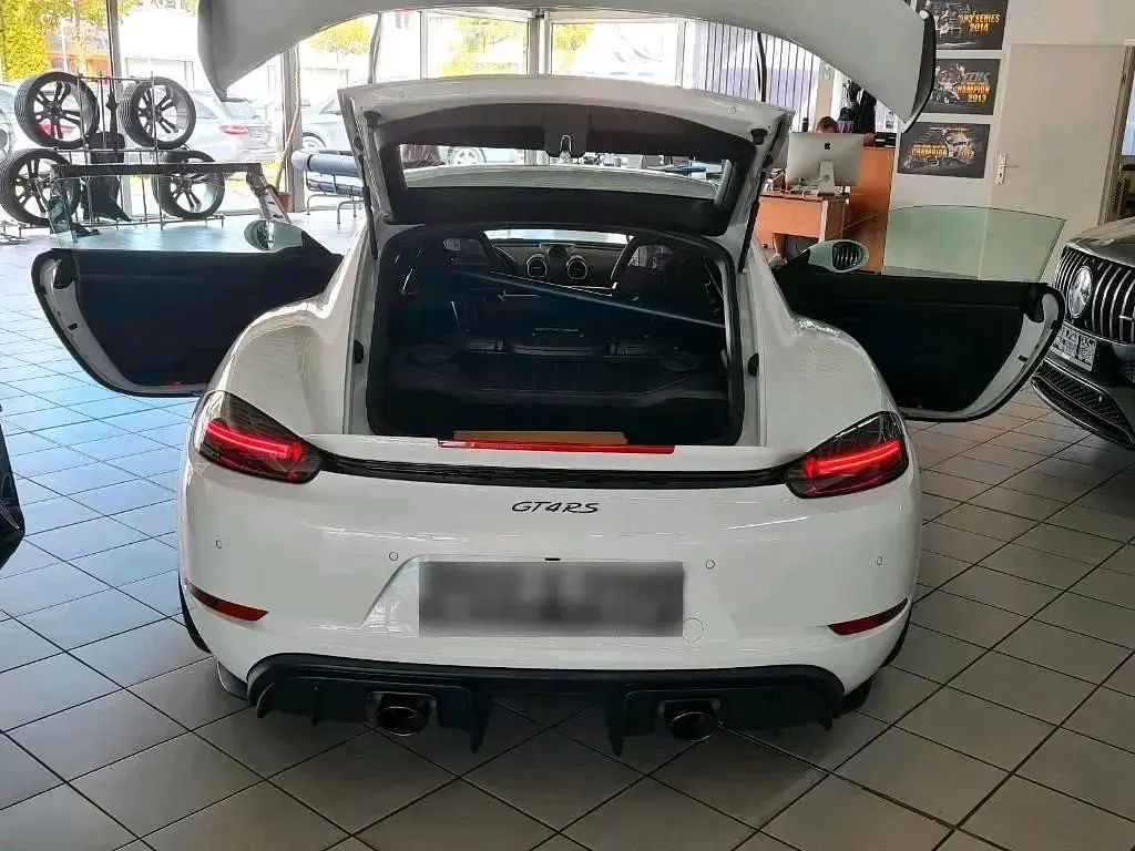 Gebraucht Porsche 718 500 PS (367 kW) 2025 Weiß Coupé