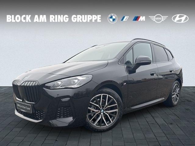 Black sapphire metallic Gebraucht 2025 BMW 218 Active Tourer M Sport Van / Kleinbus | 39.990 € (Etwas zu teuer) - Bild 1/4