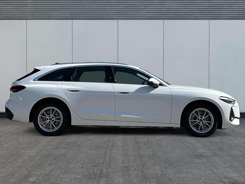 Nowe Audi A5 Basis 204 KM (150 kW) 2025 Biały Coupe