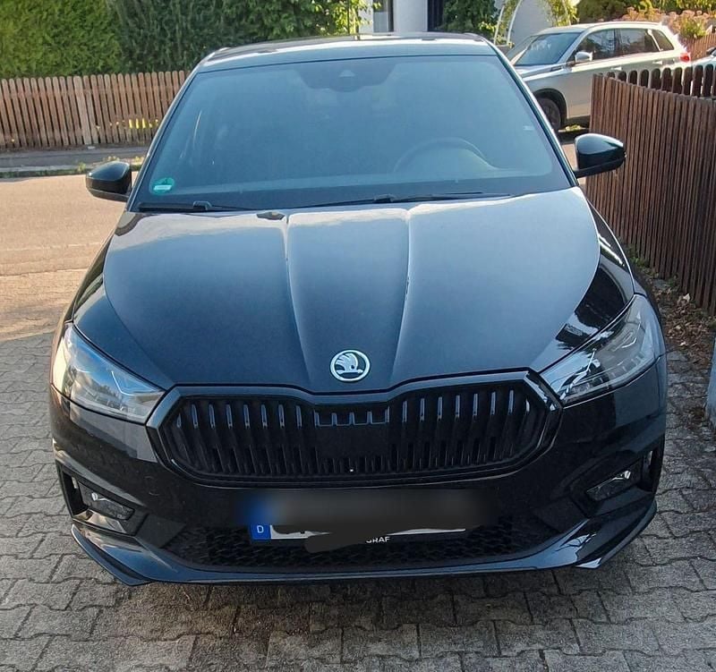 Schwarz Gebraucht 2024 Skoda Fabia Monte Carlo Kleinwagen | 20.900 € (Guter Preis) - Bild 1/4