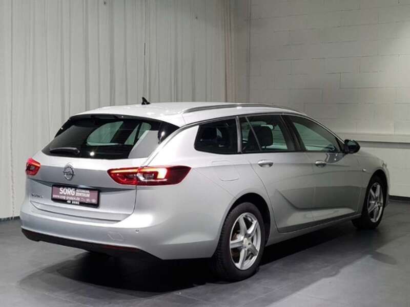 Gebraucht Opel Insignia Elegance 122 PS (89 kW) 2022 Silber Kombi