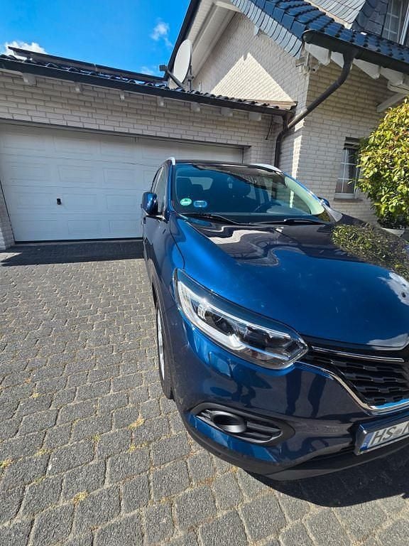 Blau Gebraucht 2020 Renault Kadjar SUV | 14.900 € (Guter Preis) - Bild 1/4