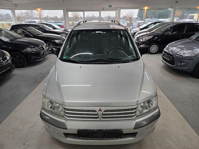 Gebraucht Mitsubishi Space Wagon 133 PS (97 kW) 2003 Grau Van / Kleinbus