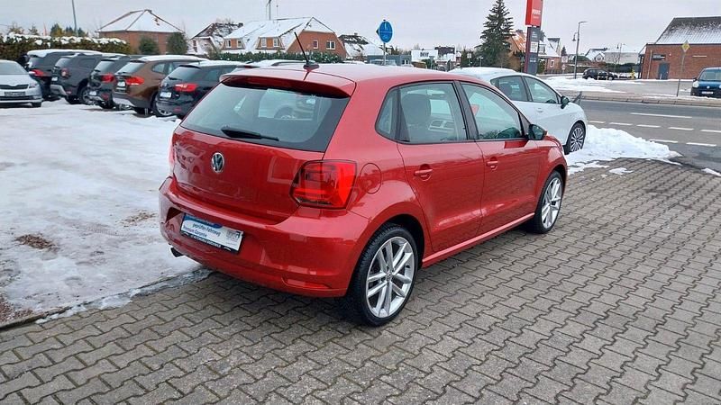 Gebraucht VW Polo Highline 90 PS (66 kW) 2014 Rot Kleinwagen