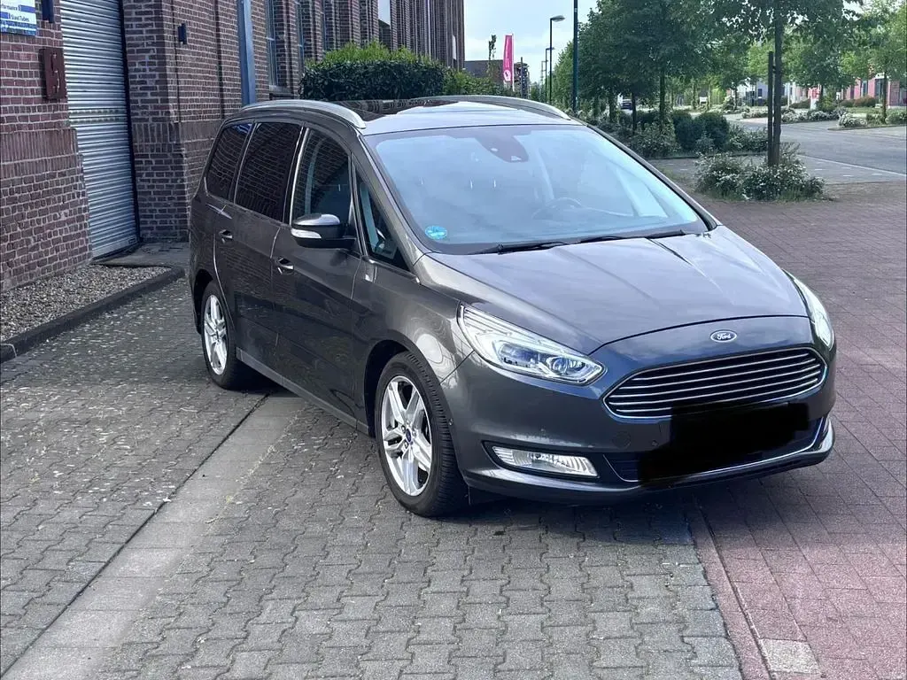 Gebraucht Ford Galaxy Titanium 190 PS (139 kW) 2019 Grau Van / Kleinbus