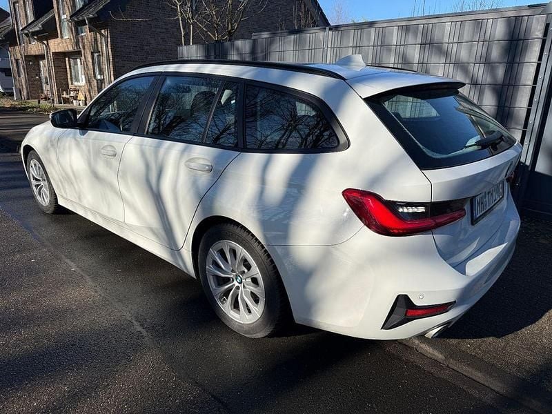 Gebraucht BMW 318 156 PS (114 kW) 2020 Weiß Kombi