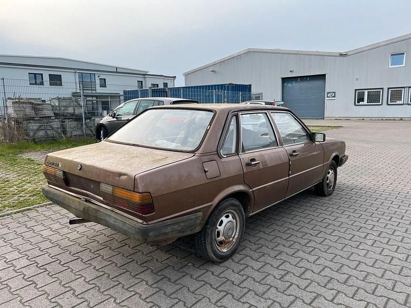 Second-hand Audi 80 75 CP (55 kW) 1983 Berlinǎ