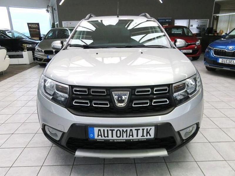 Gebraucht Dacia Logan MCV Stepway 90 PS (66 kW) 2018 Silber Kombi