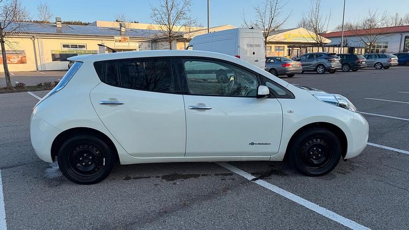Gebraucht Nissan Leaf 79 kW (108 PS) 2013 Beige Kleinwagen