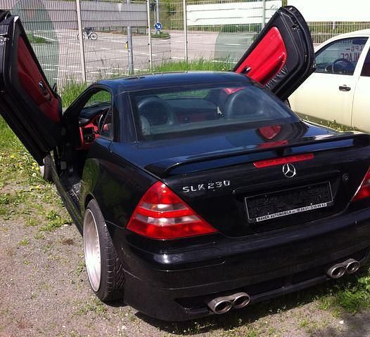 Gebraucht Mercedes SLK230 193 PS (141 kW) 1999 Schwarz Cabrio