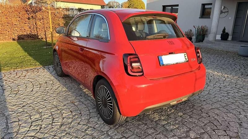 Gebraucht Fiat 500e Red 86 kW (118 PS) 2023 Rot Kleinwagen