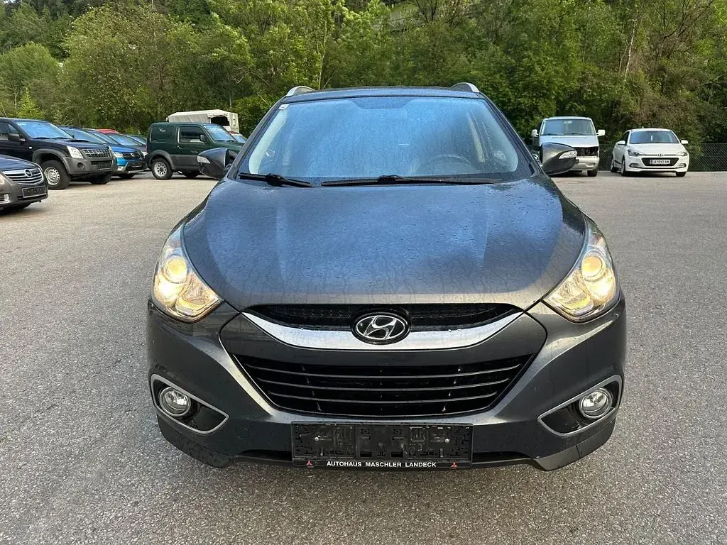 Gebraucht Hyundai ix35 Premium 136 PS (100 kW) 2010 Grau SUV