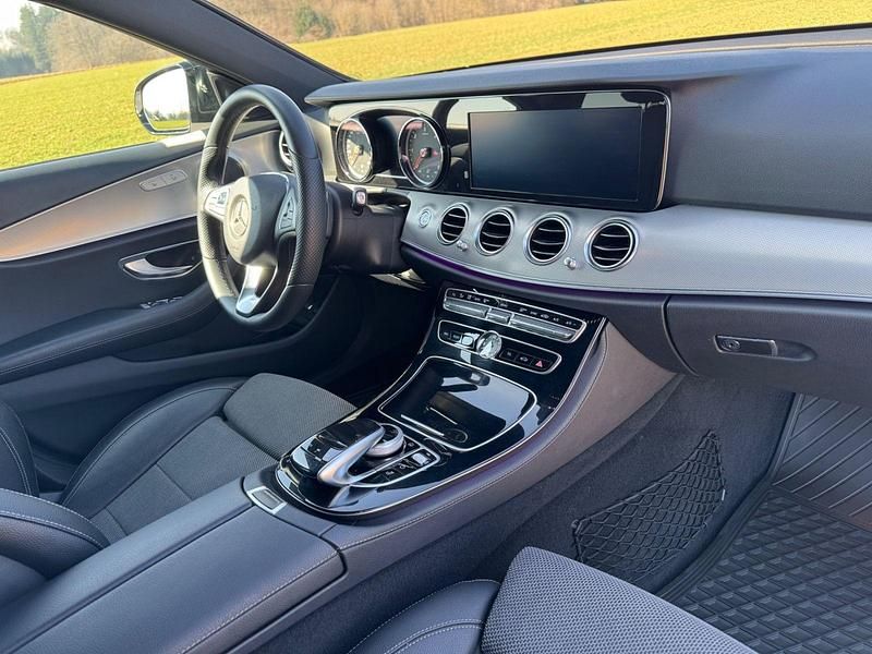 Gebraucht Mercedes E220 Avantgarde 190 PS (139 kW) 2017 Weiß Kombi