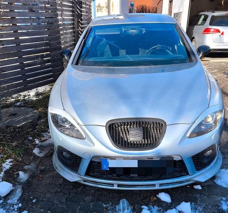 Silber Gebraucht 2007 Seat Leon CUPRA Limousine | 3.100 € (Superpreis) - Bild 1/4