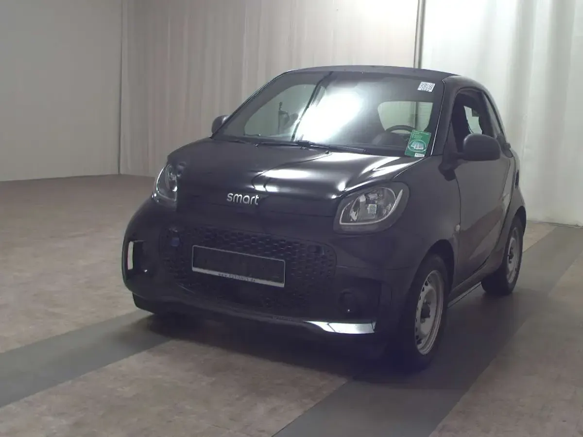 Gebraucht Smart ForTwo Coupé 60 kW (82 PS) 2022 Schwarz Kleinwagen