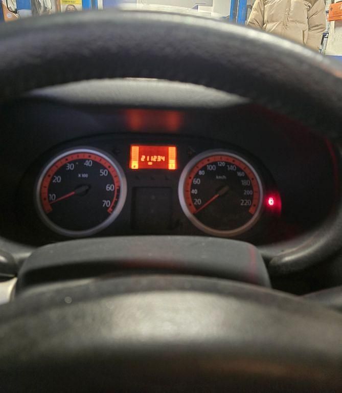 Gebraucht Renault Clio II 75 PS (55 kW) 2004 Schwarz Limousine