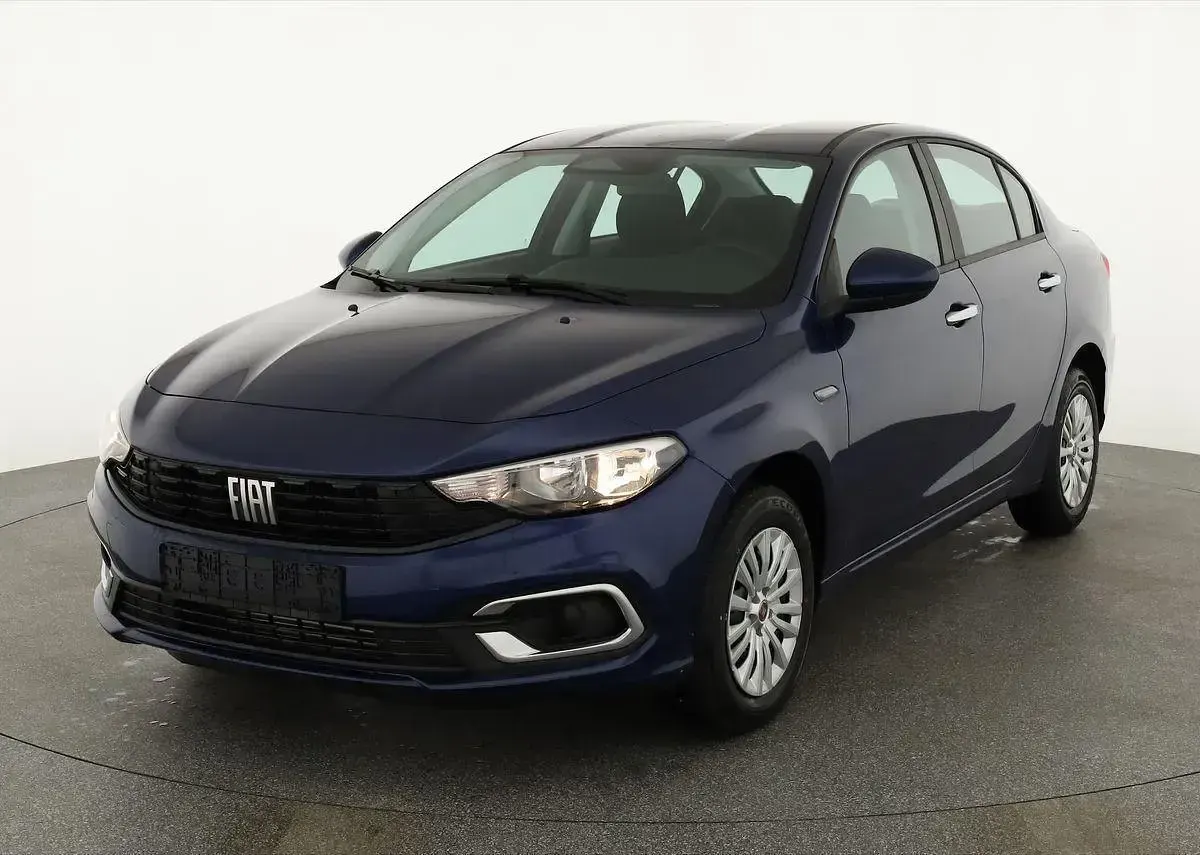Neu Fiat Tipo Easy 131 PS (96 kW) 2025 Vento blau metallic Limousine