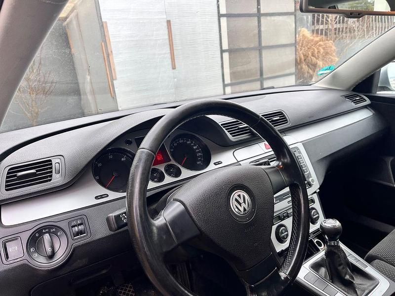 Gebraucht VW Passat Comfortline 140 PS (102 kW) 2007 Silber Kombi