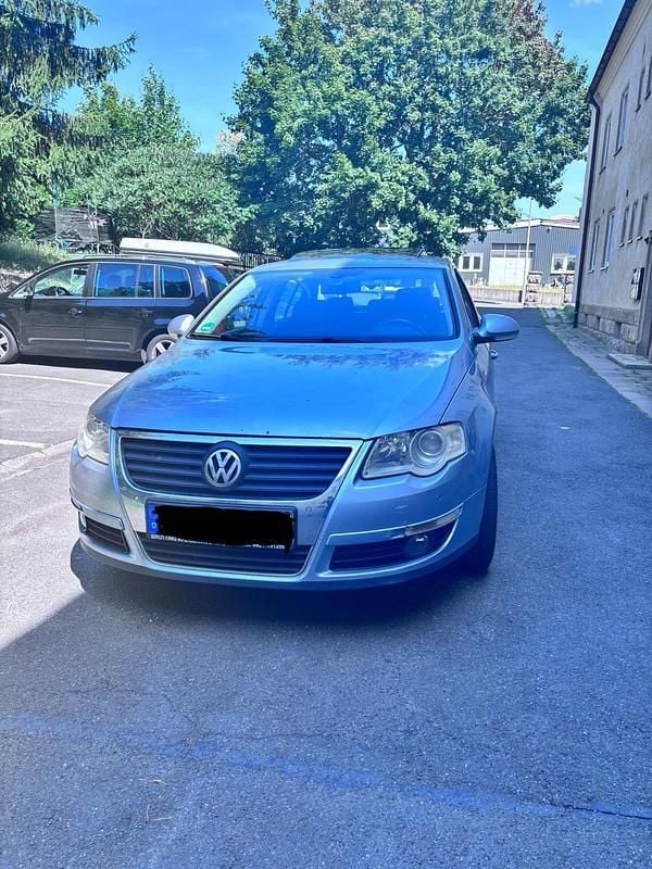 Silber Gebraucht 2006 VW Passat Limousine | 1.750 € (Superpreis) - Bild 1/4