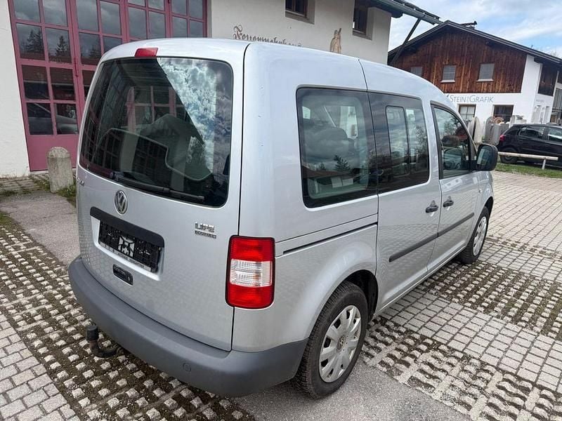 Gebraucht VW Caddy Team 109 PS (80 kW) 2009 Silber Van / Kleinbus