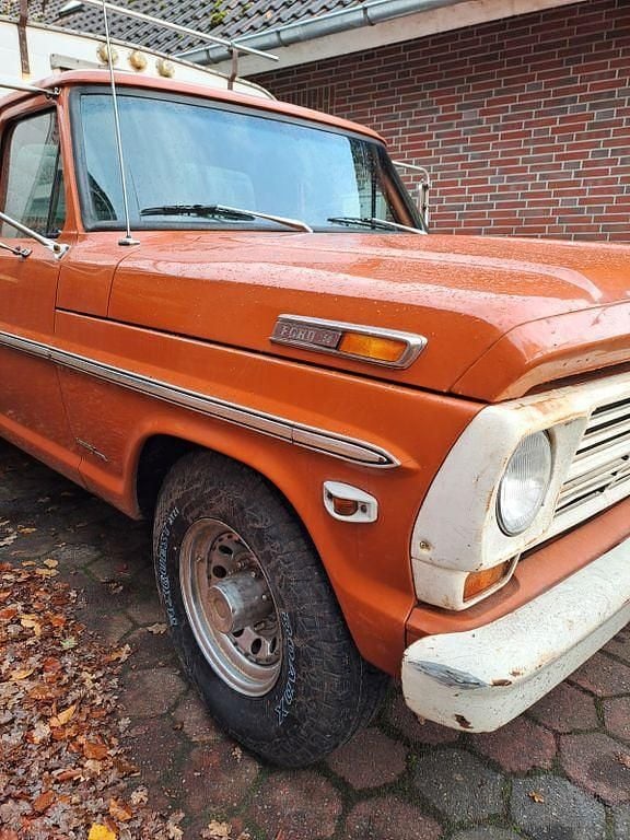 Gebraucht Ford F250 200 PS (147 kW) 1969 Orange Pickup