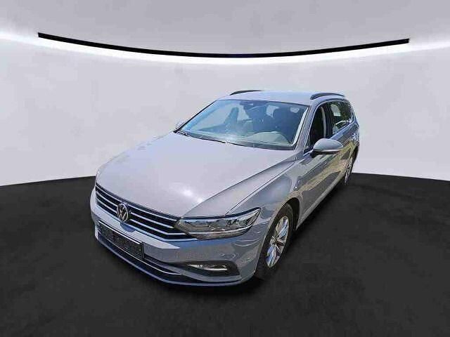 Mondsteingrau Gebraucht 2023 VW Passat Business Kombi | 26.900 € (Guter Preis) - Bild 1/4