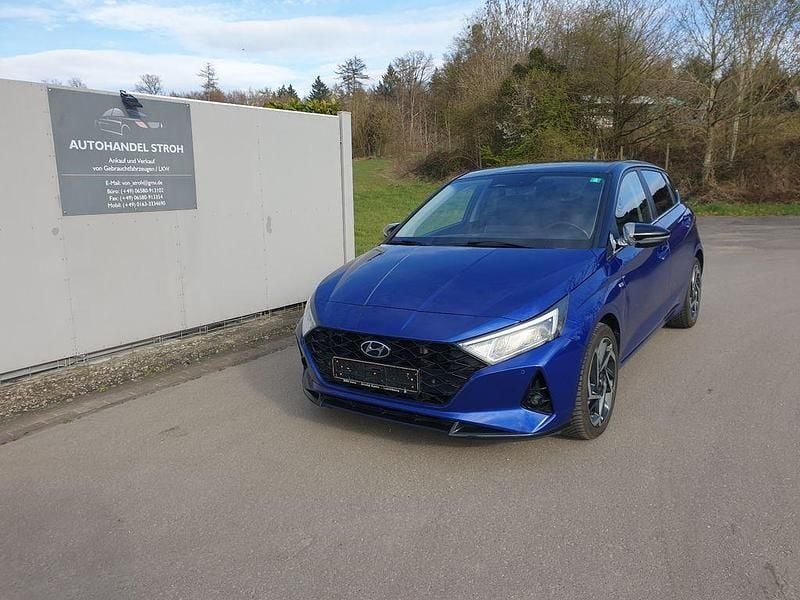 Gebraucht Hyundai i20 101 PS (74 kW) 2022 Blau Kleinwagen