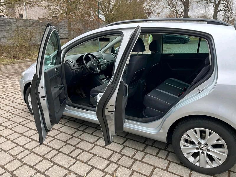Gebraucht VW Golf VII 105 PS (77 kW) 2013 Silber Limousine