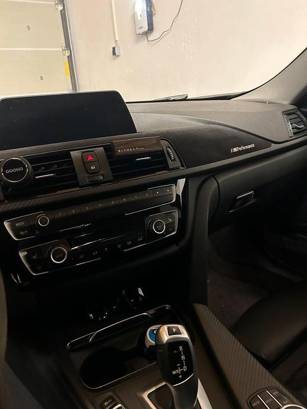 Second-hand BMW 320 220 CP (161 kW) 2019 Break