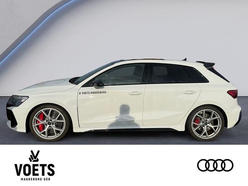 Gebraucht Audi RS3 Sport 400 PS (294 kW) 2025 Arkonaweiß Limousine